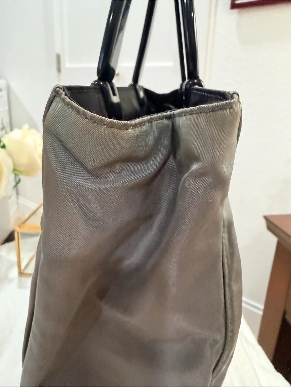 Prada Vintage
Tessuto Nylon Top Handle Bag & LARGE Prada Dustie 🔺 - Picture 11 of 17
